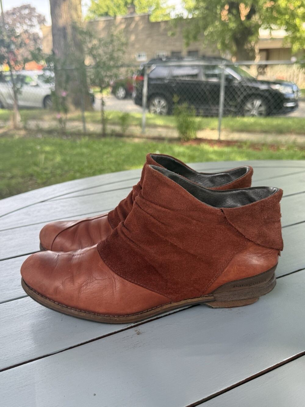 Patagonia Addie Ruffle Chimney Brown Leather Suede Ankle Boots Women’s Size 9